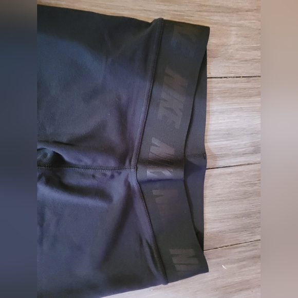 Nike Tights - Picture 3 of 4